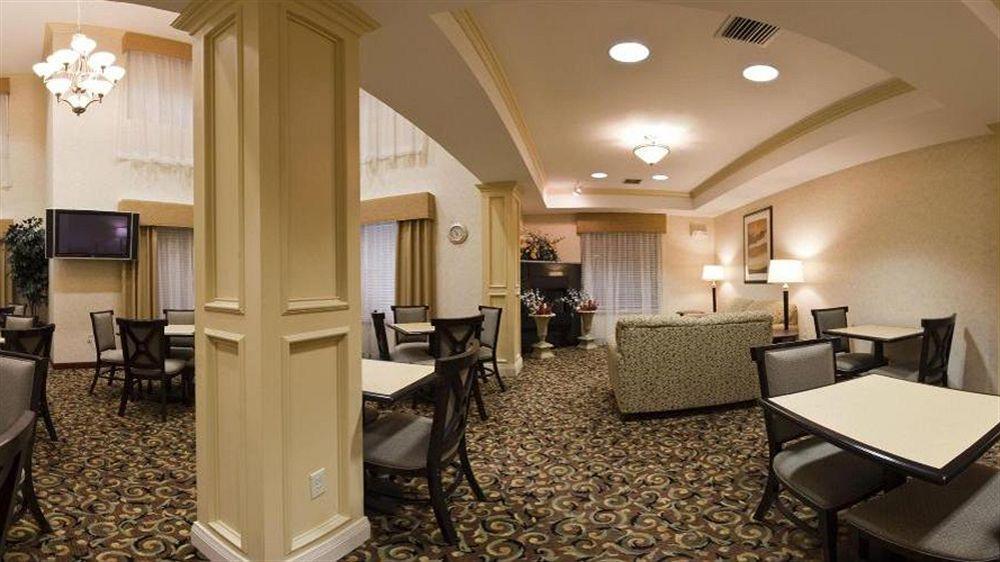 Holiday Inn Express Hotel & Suites Muskogee By Ihg Dış mekan fotoğraf