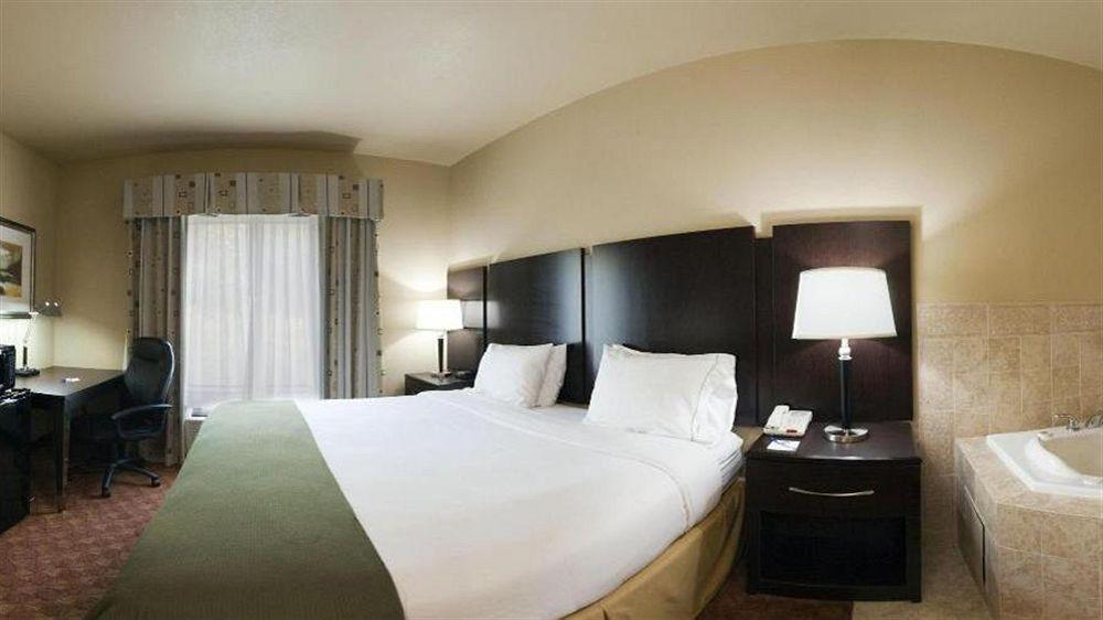 Holiday Inn Express Hotel & Suites Muskogee By Ihg Dış mekan fotoğraf